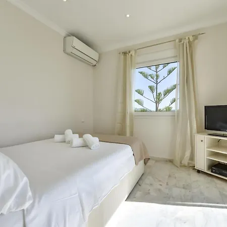 Guzman - Raphael Villa Benissa