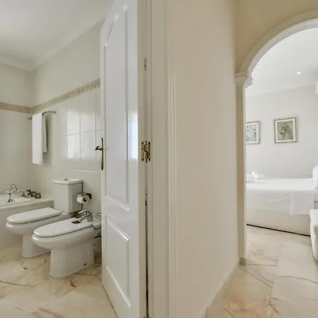 Villa Guzman - Raphael Benissa