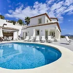 Villa Guzman - Raphael *
